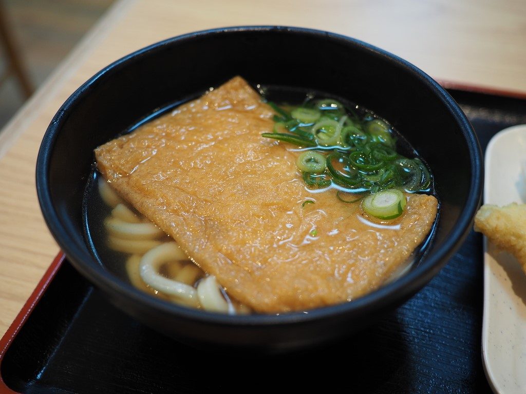 福島駅前でうどんもお出汁も十分過ぎるほど美味しい激安のセルフうどん店がオープンしました 福島区 手打ちうどん がんちゃん 福島店 Mのランチ